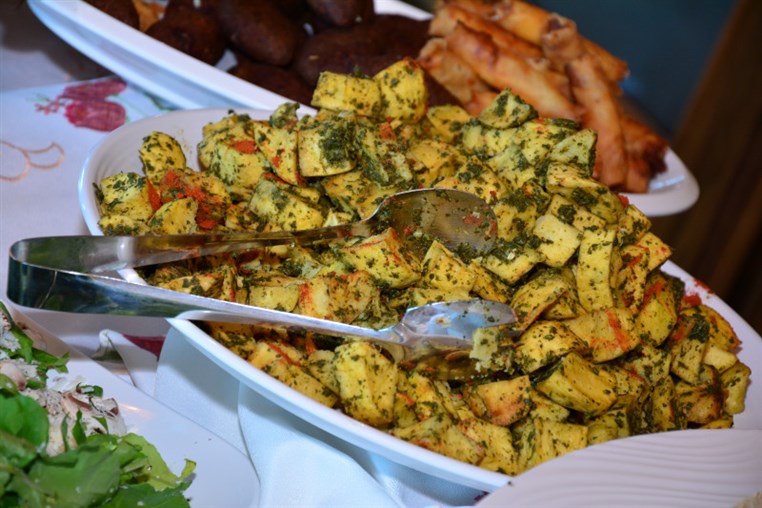 Sunday Lunch Buffet at Bay Lodge